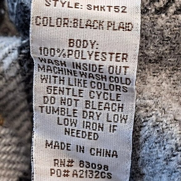 CiSono Women's Large Cropped Plaid Flannel Heavyweight Jacket EUC - Picture 4 of 4